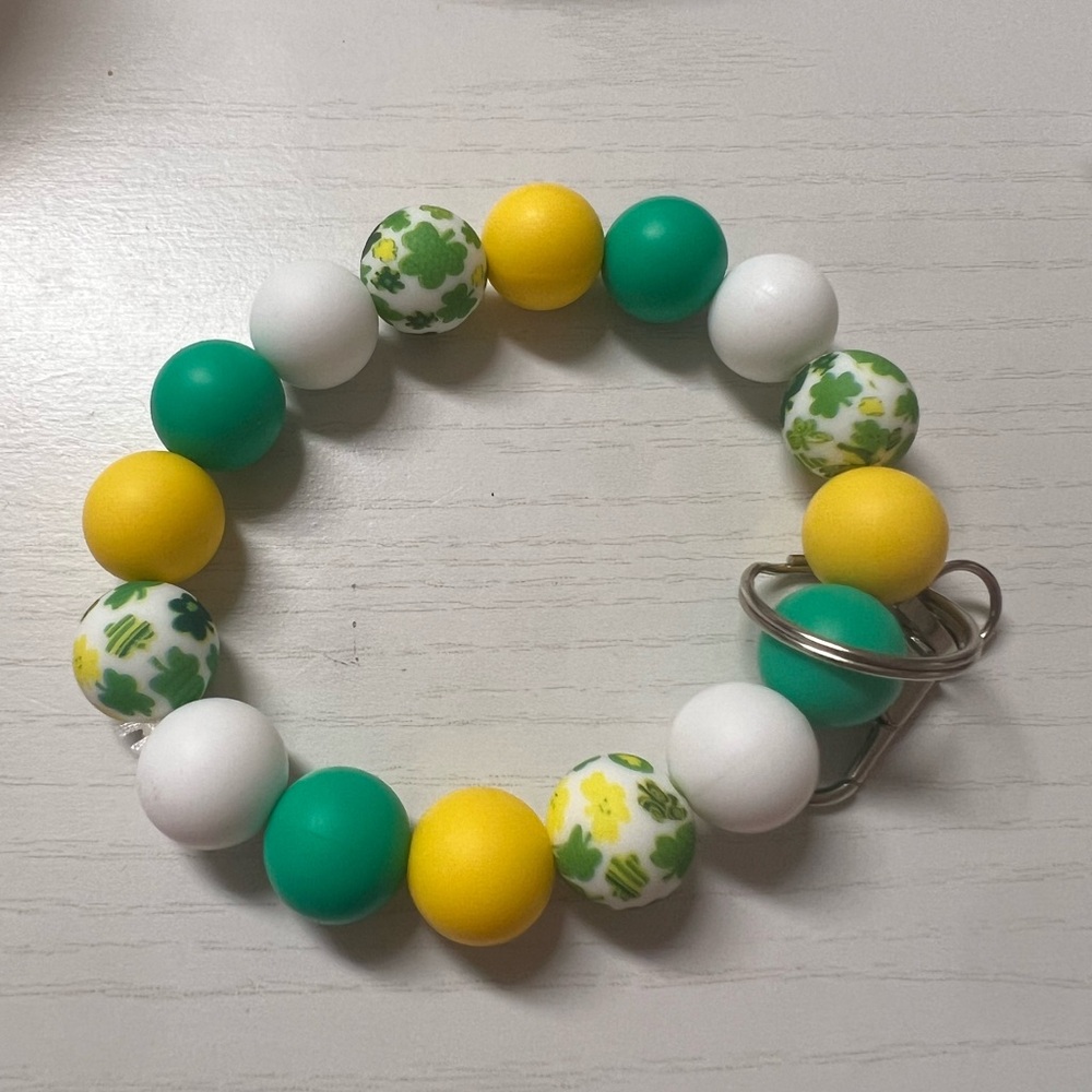 Kids Green White Yellow Beaded Keyring Bracelet